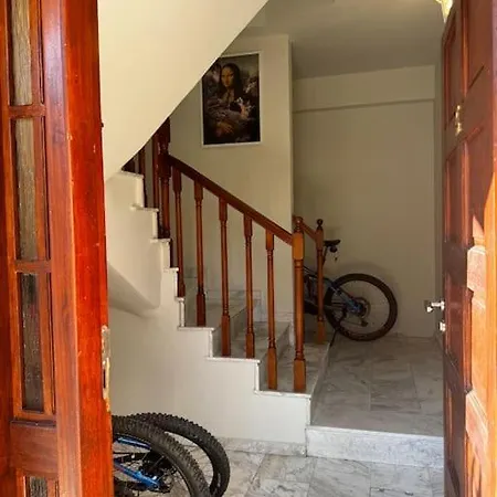 Smart Comfort Studion5 Private Kitchenette Bathroom Beach 250M Marina Port Old City 900M Limassol Exterior photo