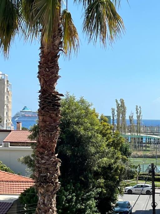 Smart Comfort Studion5 Private Kitchenette Bathroom 250m Marina Port Old 900m Appartement *